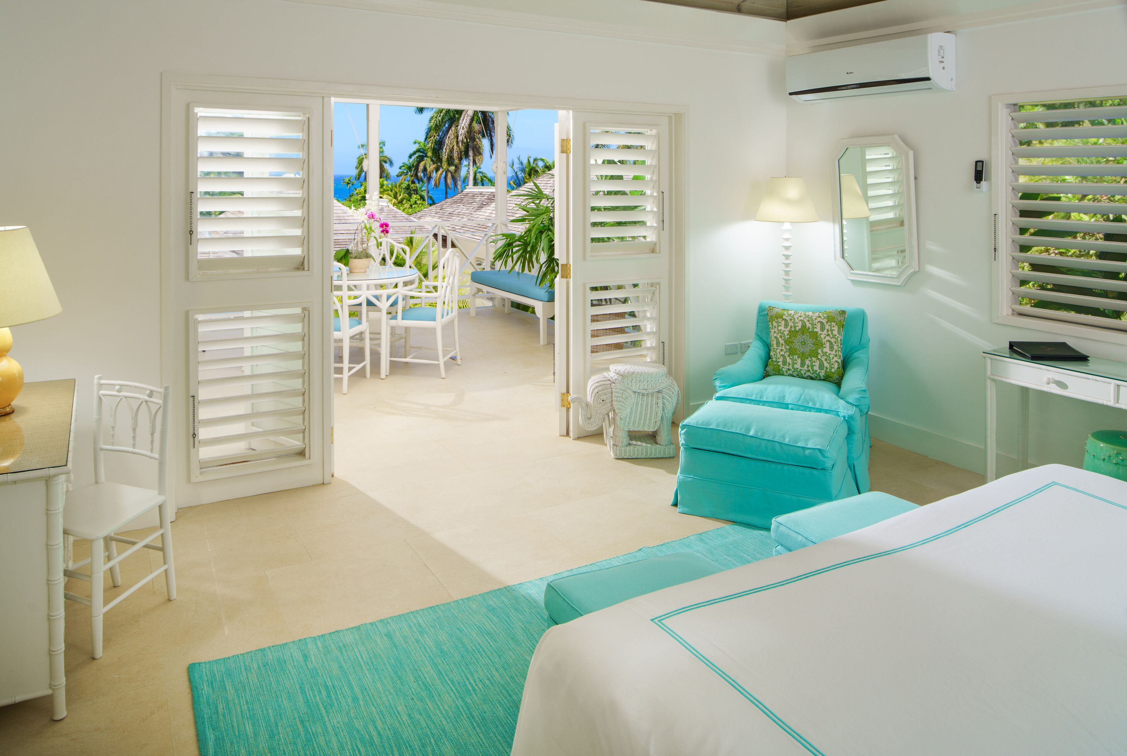 Round Hill Hotel & Villas