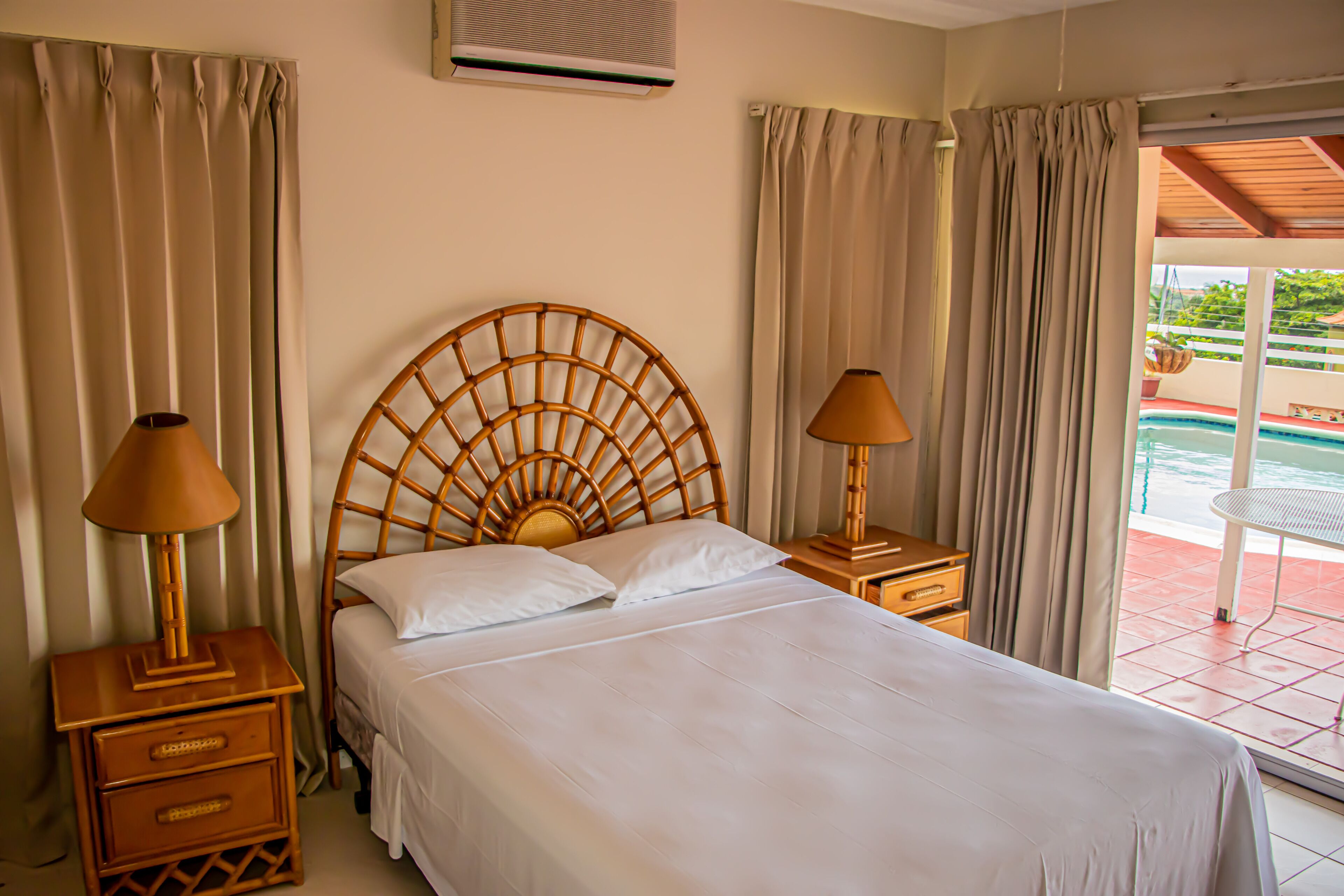 The Whytehouse Villa