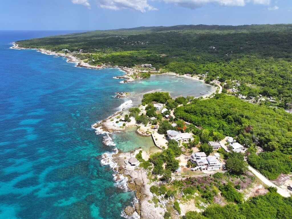 Coral Cove Resort & Spa