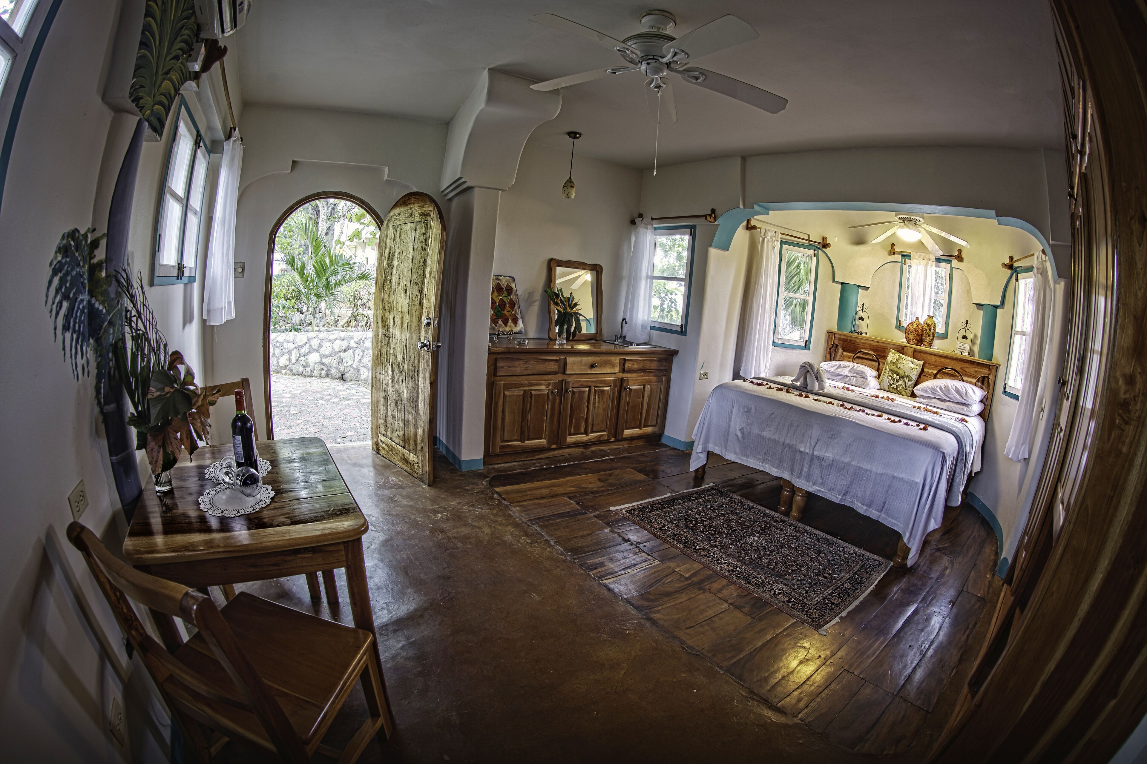 Coral Cove Resort & Spa