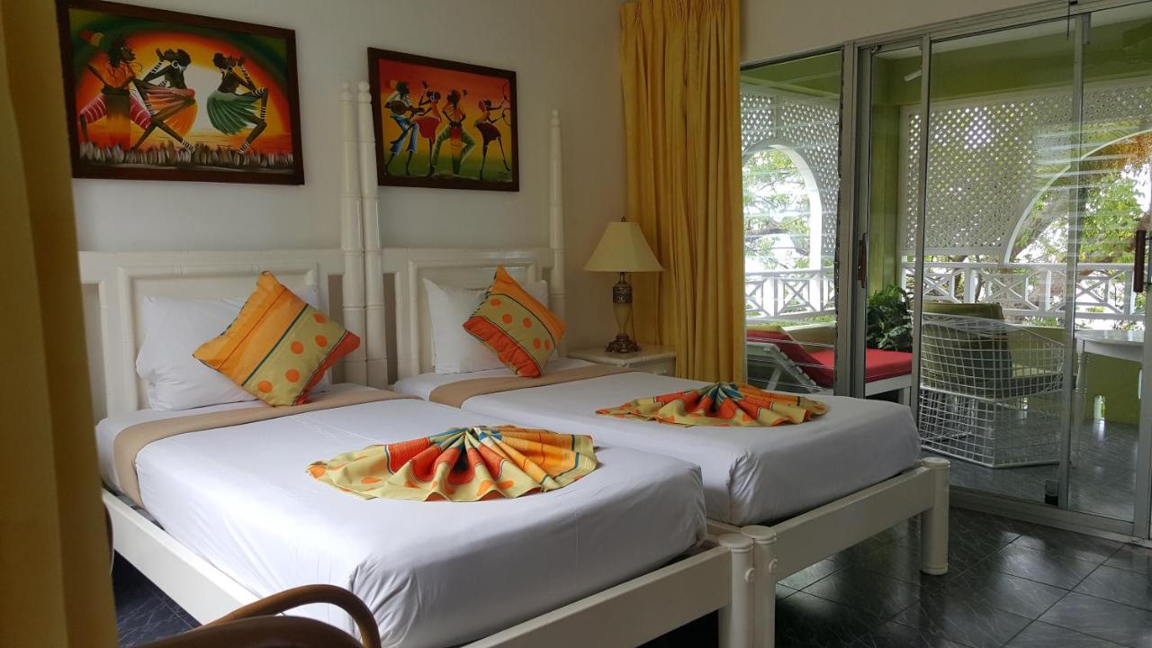 Hibiscus Lodge