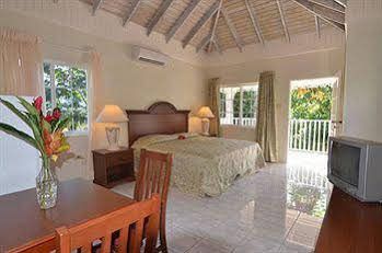 Tropical Lagoon Resort & Villas