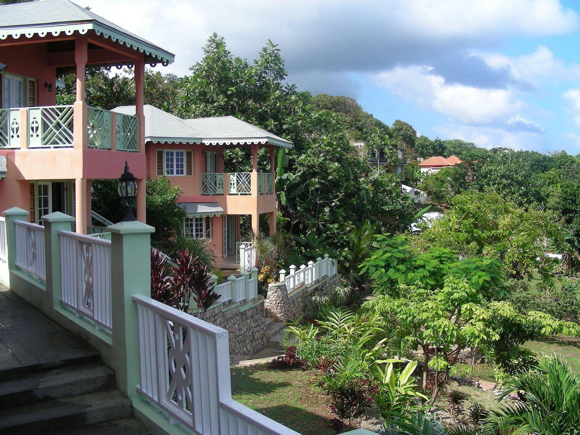 Pimento Lodge Resort