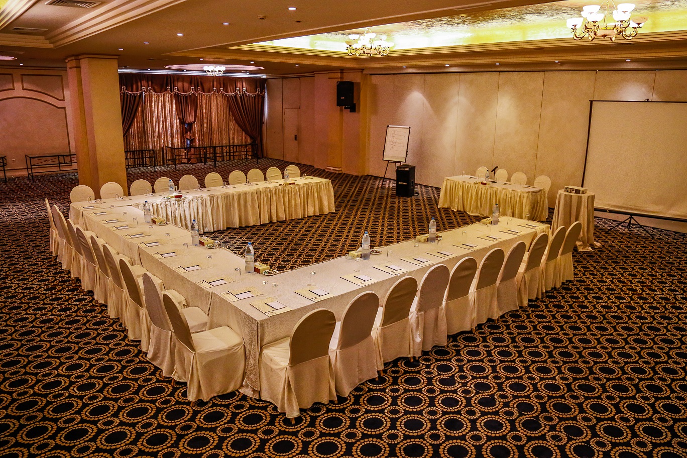 Al Fanar Palace Hotel