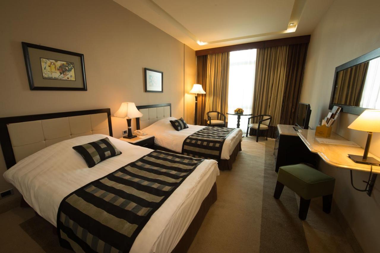 Century Park Hotel