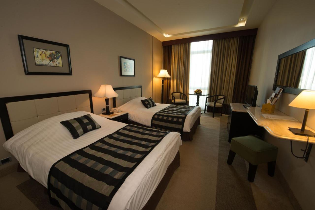 Century Park Hotel