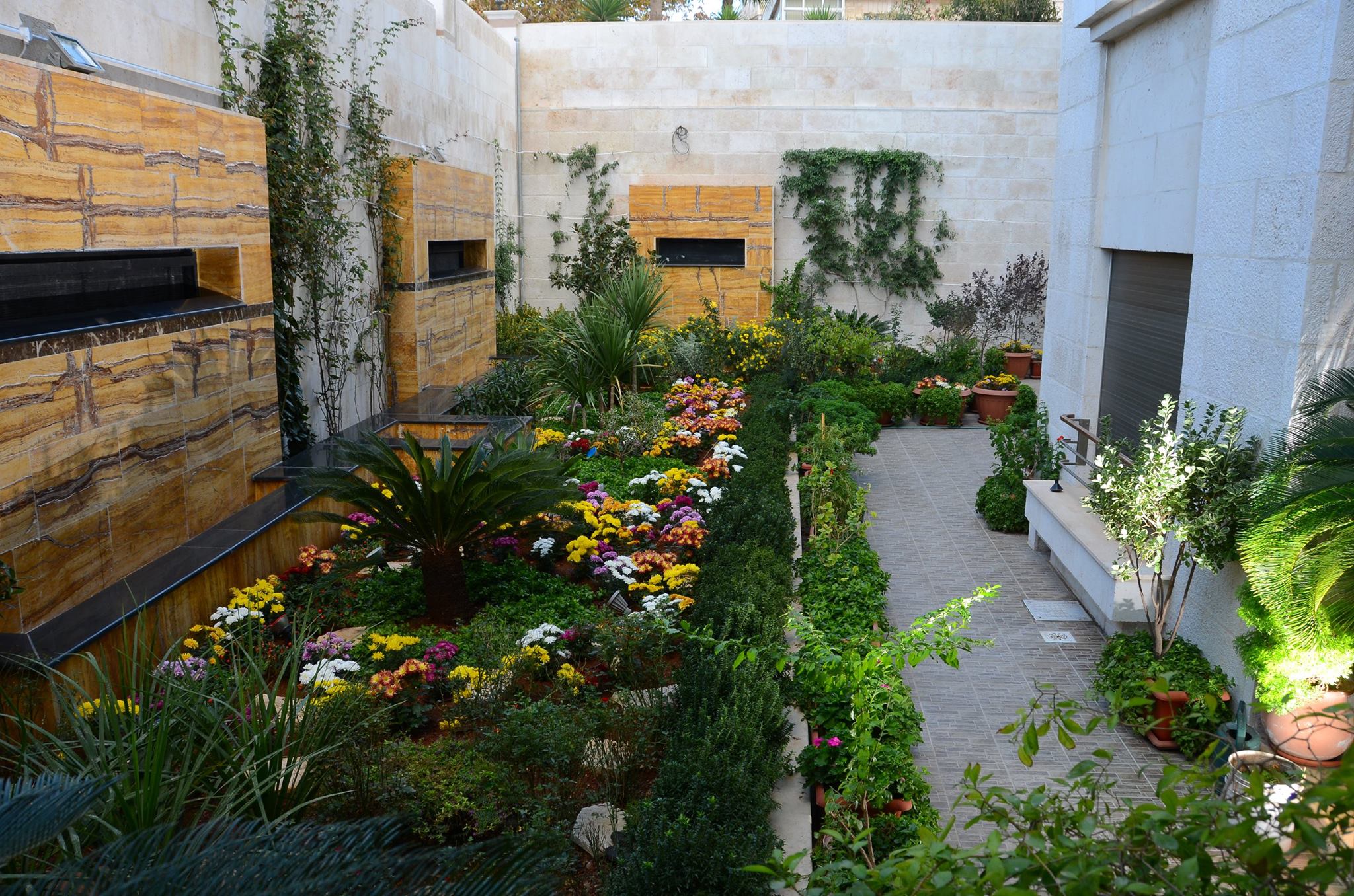 Jad Hotel Suites