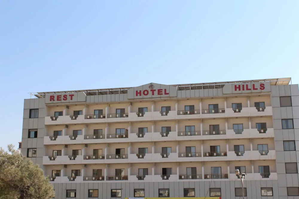 Rest Hills Hotel
