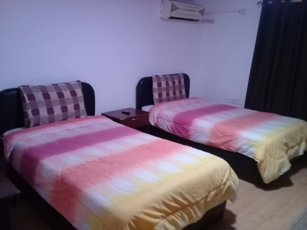 Seleen Hotel Suites