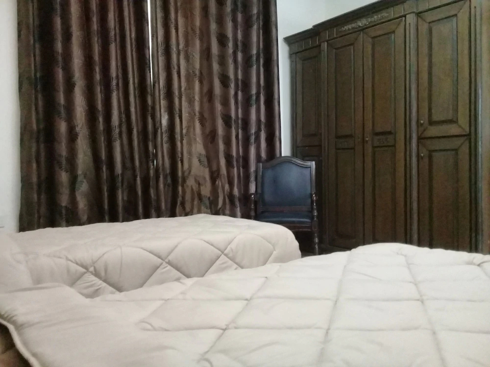 Seleen Hotel Suites