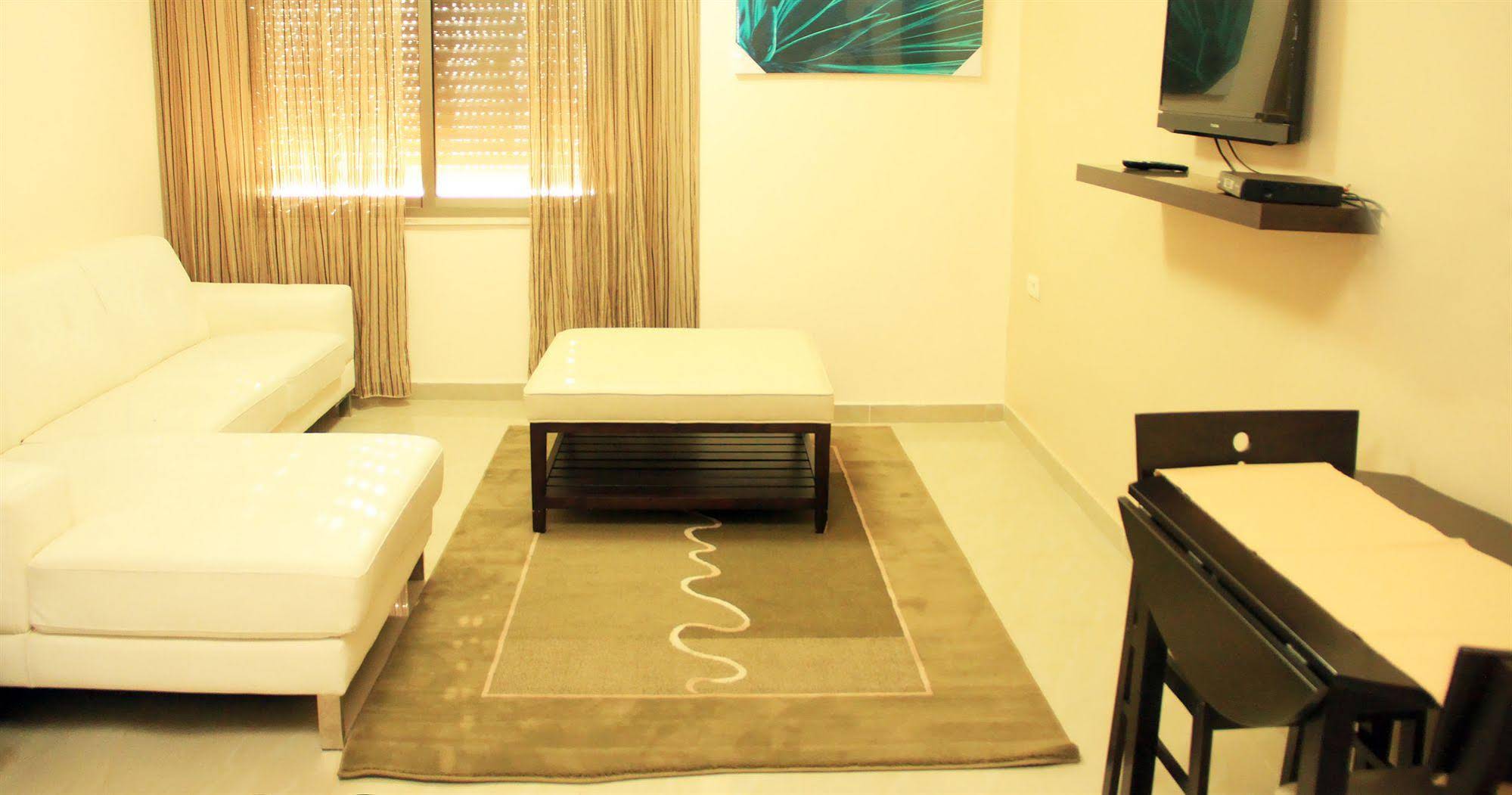 Uptown Hotel Apartment