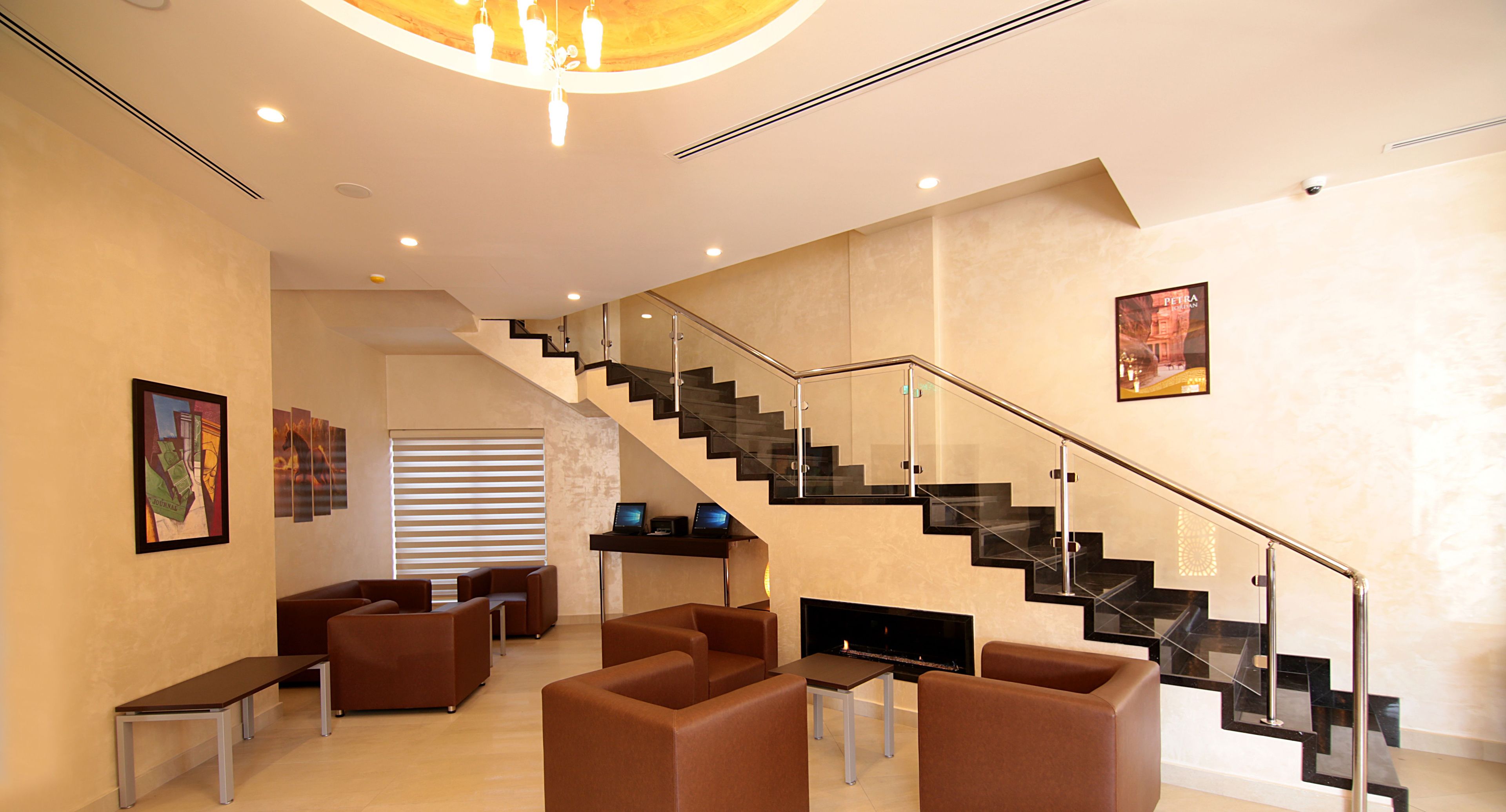 Viola Hotel Suites