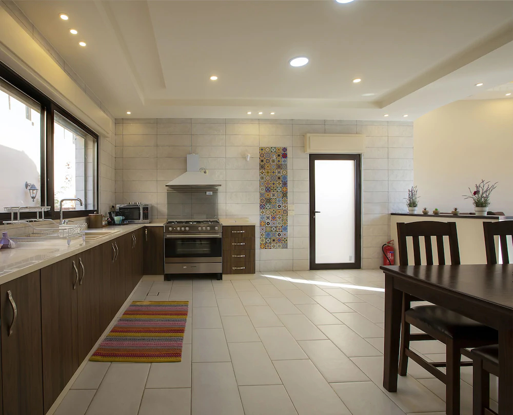 Villa Naya Branch 5 Saray