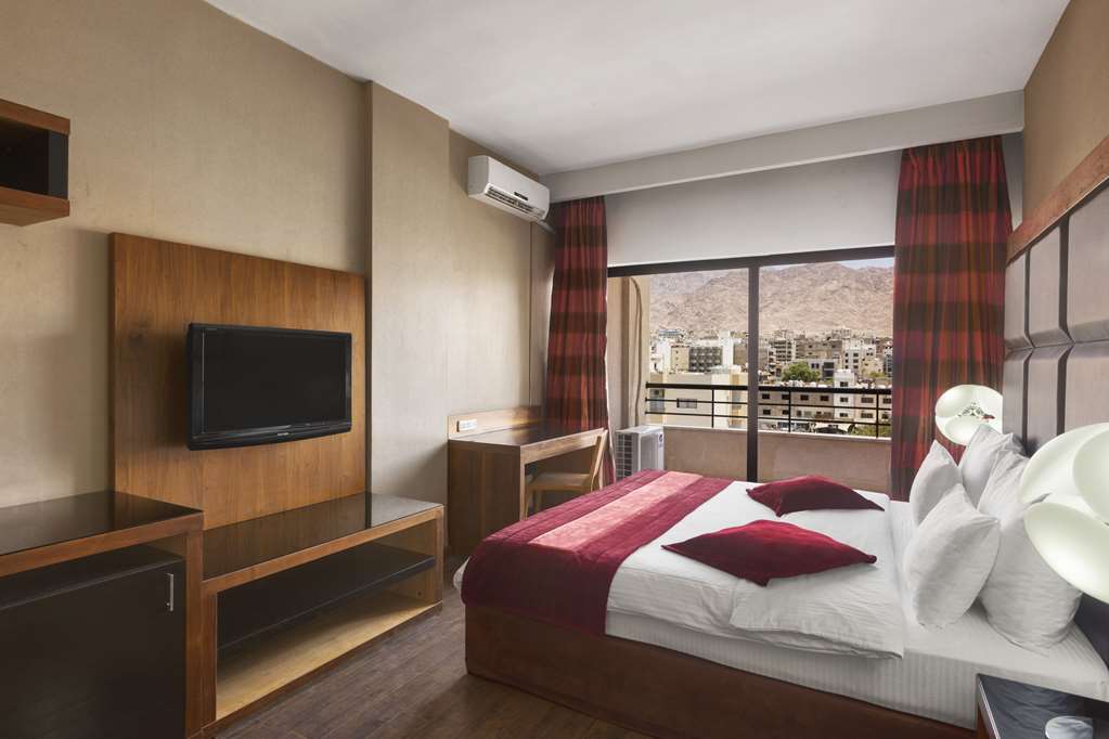 The Loft Hotel by Bratus