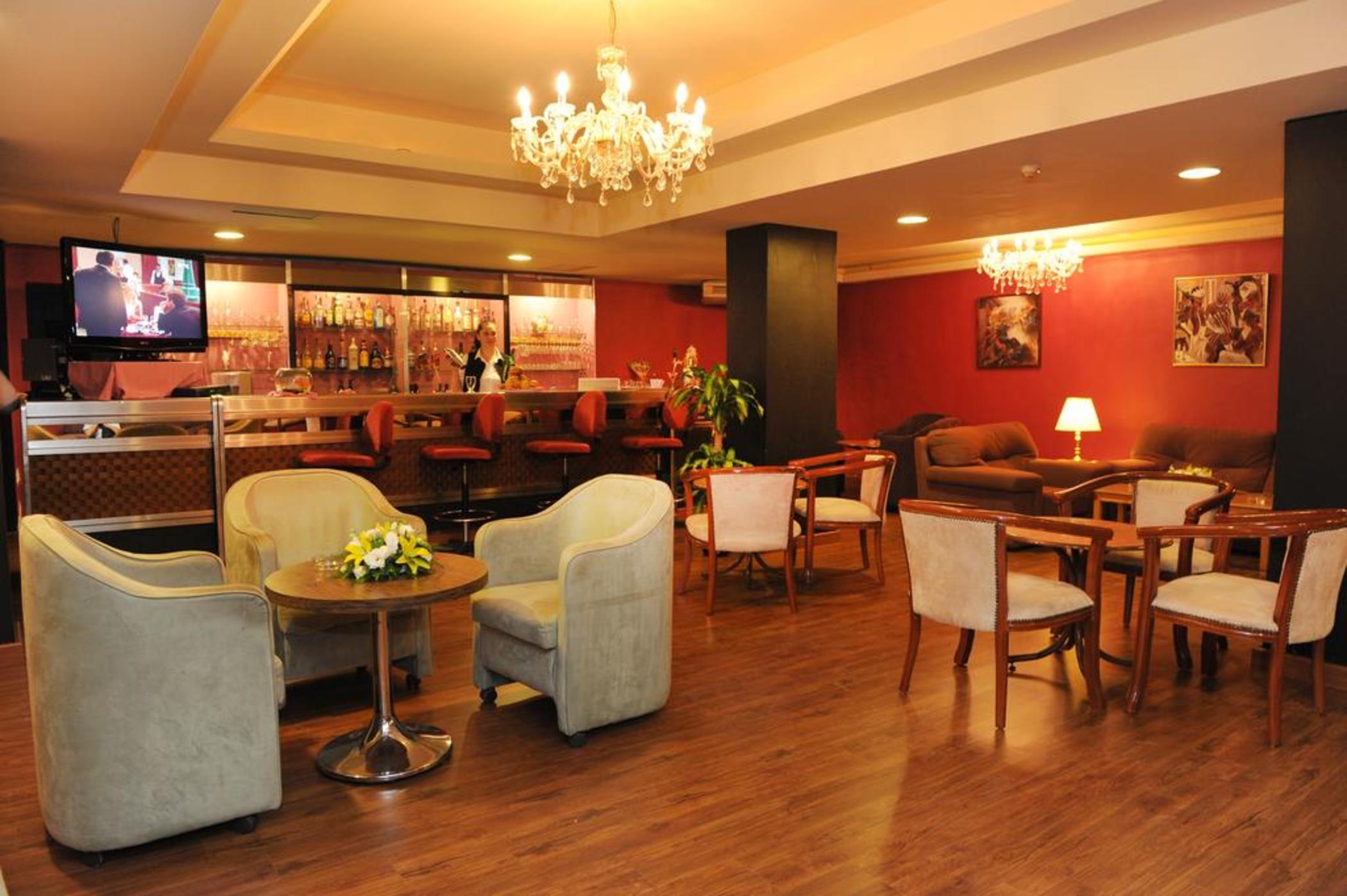 Mina Hotel