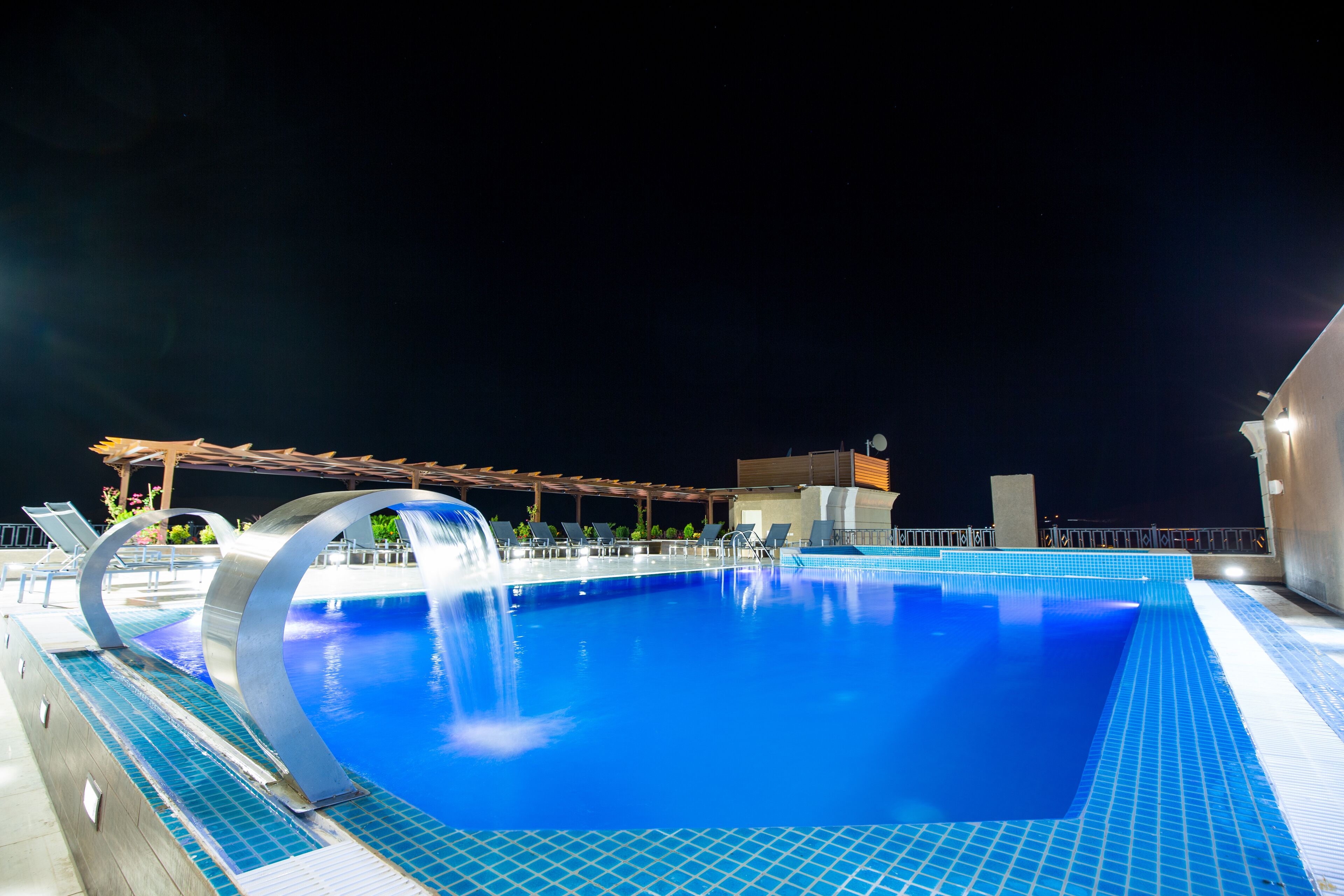 Petra Moon Luxury Hotel