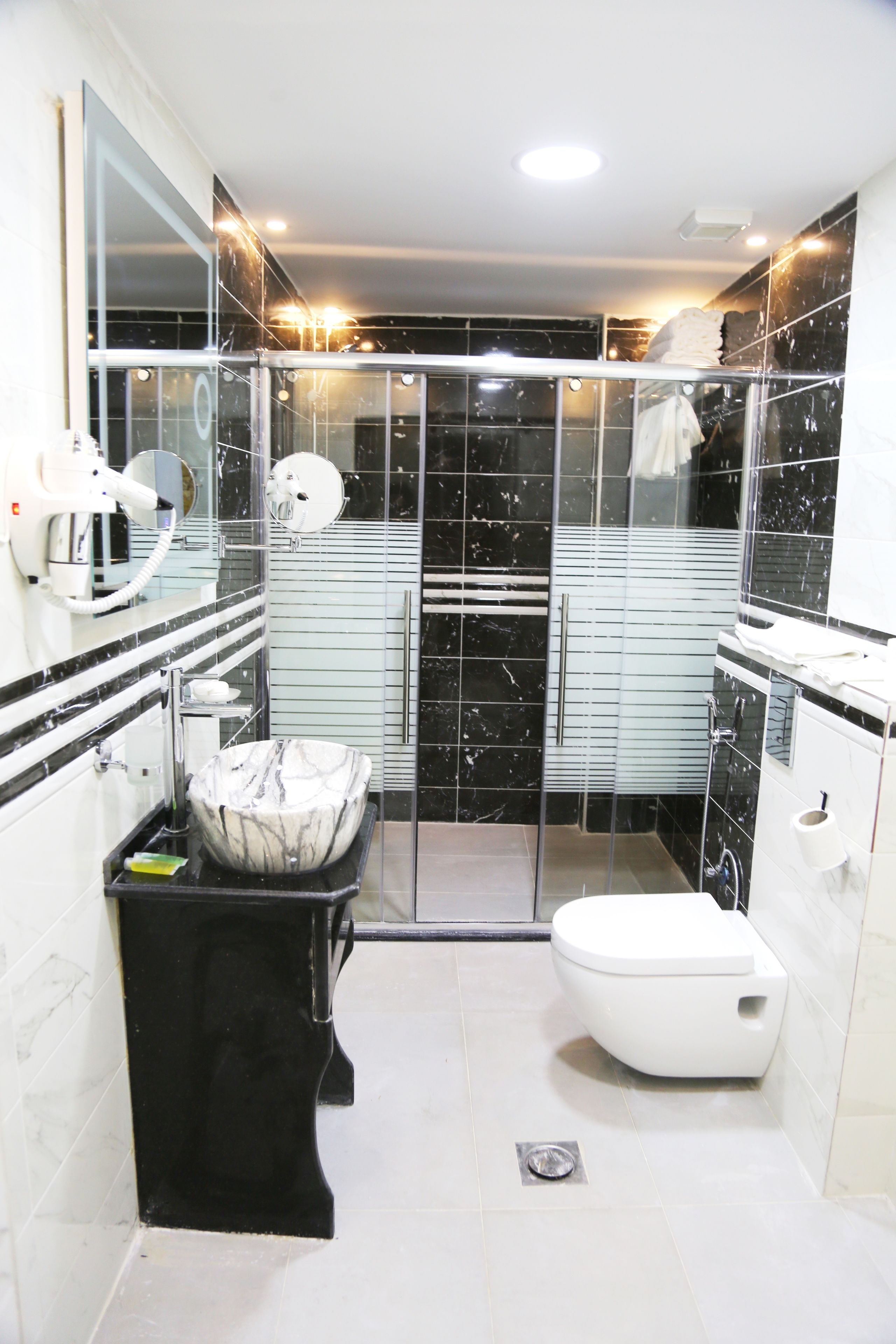 Sella Hotel