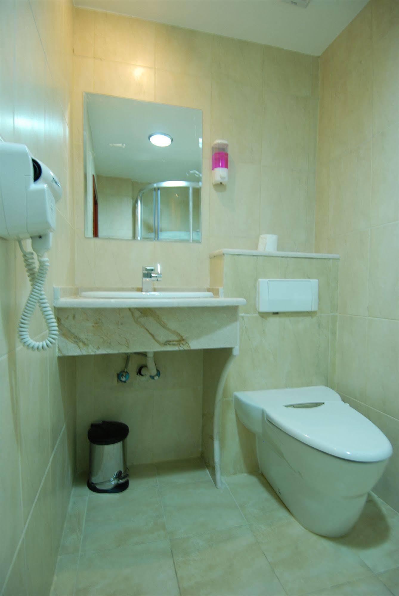 Al Rashid Hotel