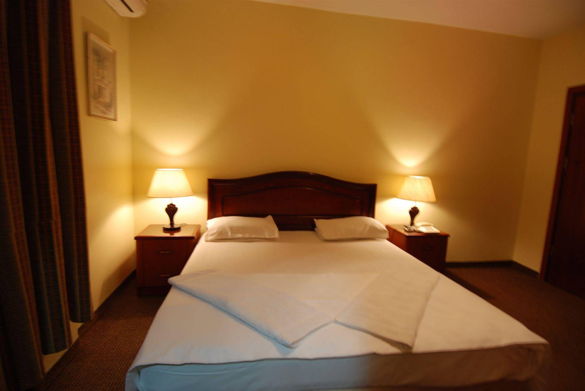 Al Rashid Hotel
