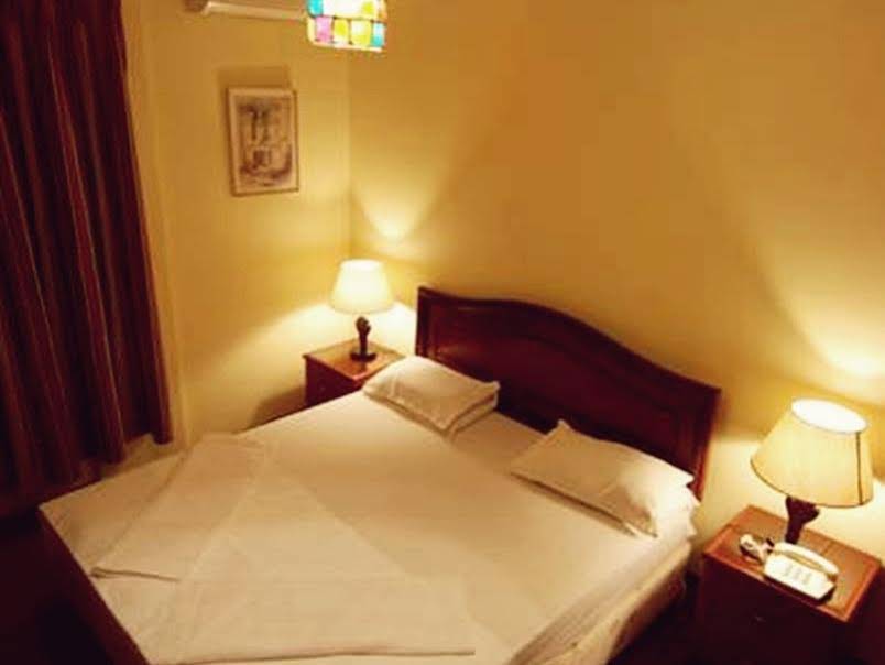 Al Rashid Hotel