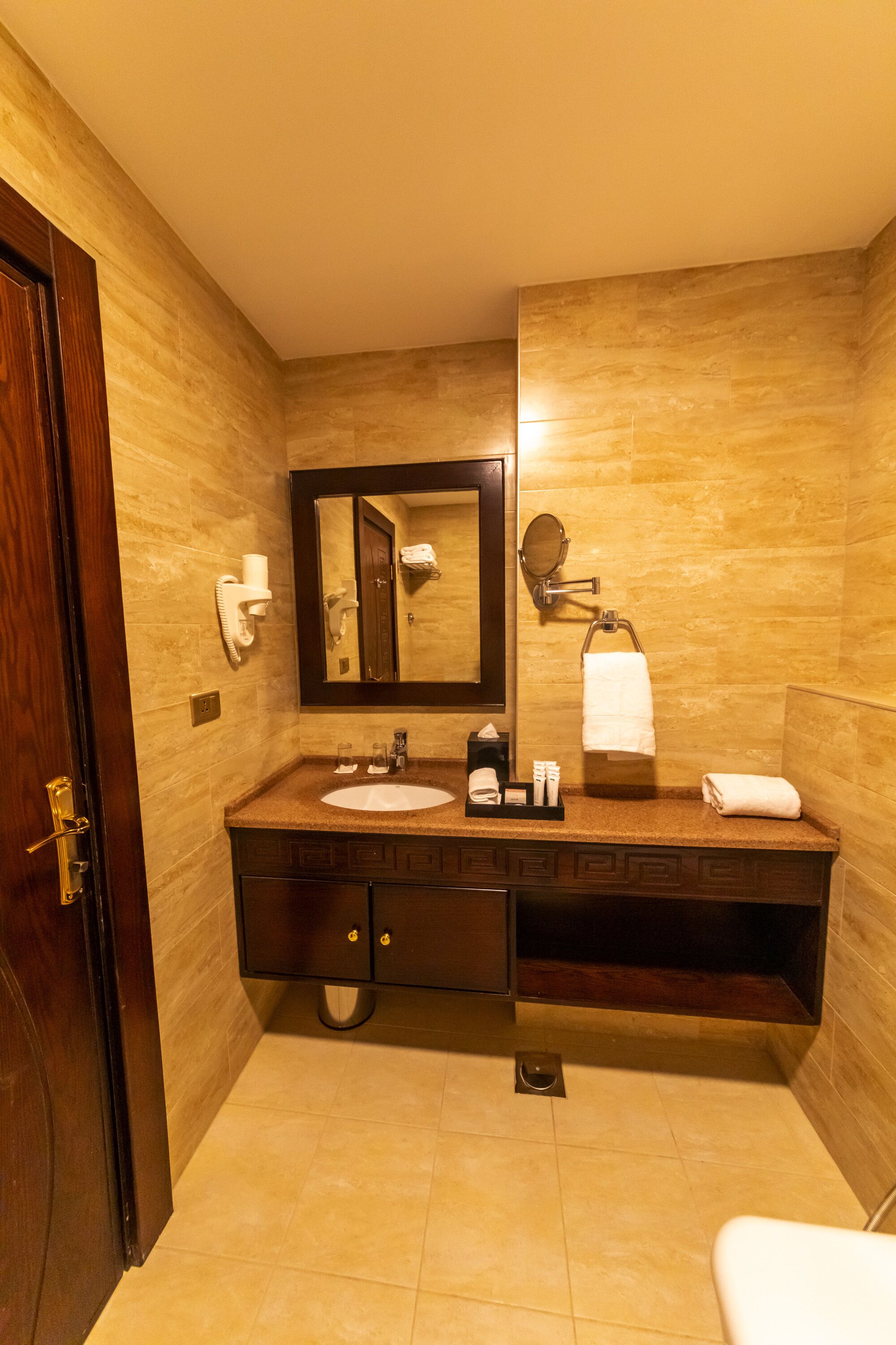 Petra Canyon Hotel