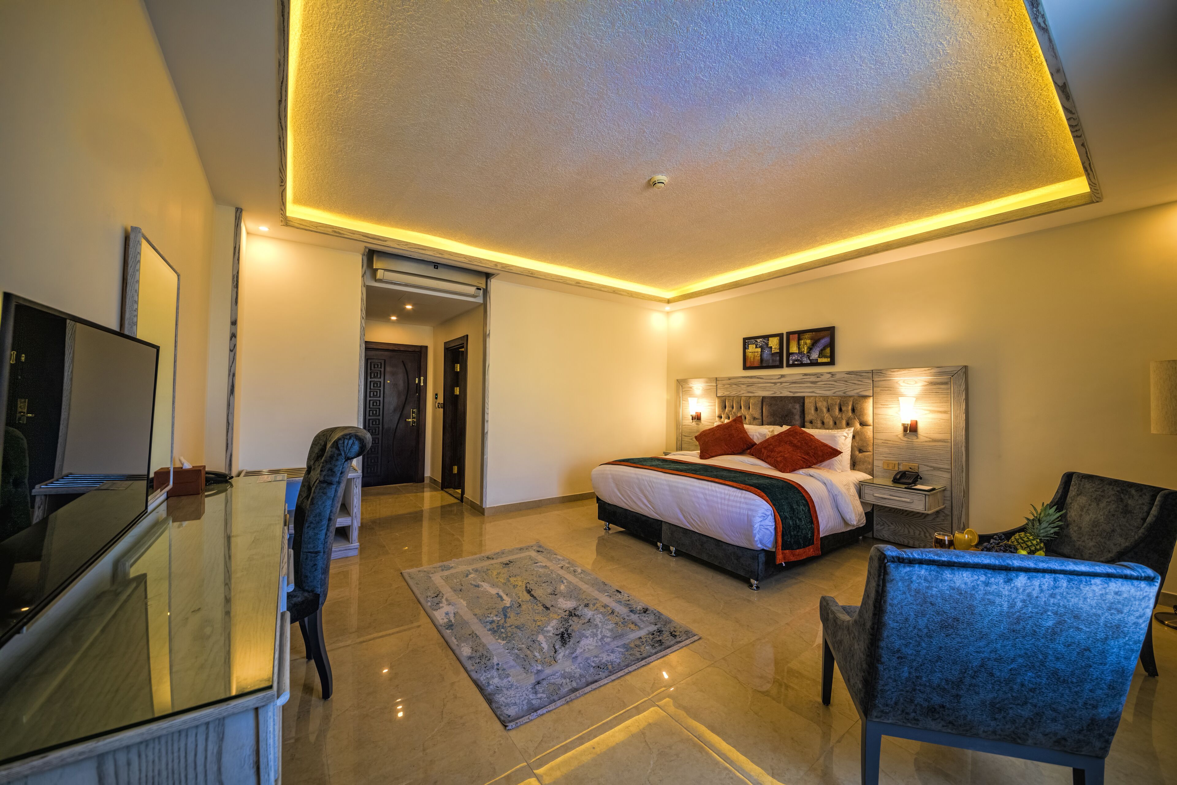 Petra Canyon Hotel