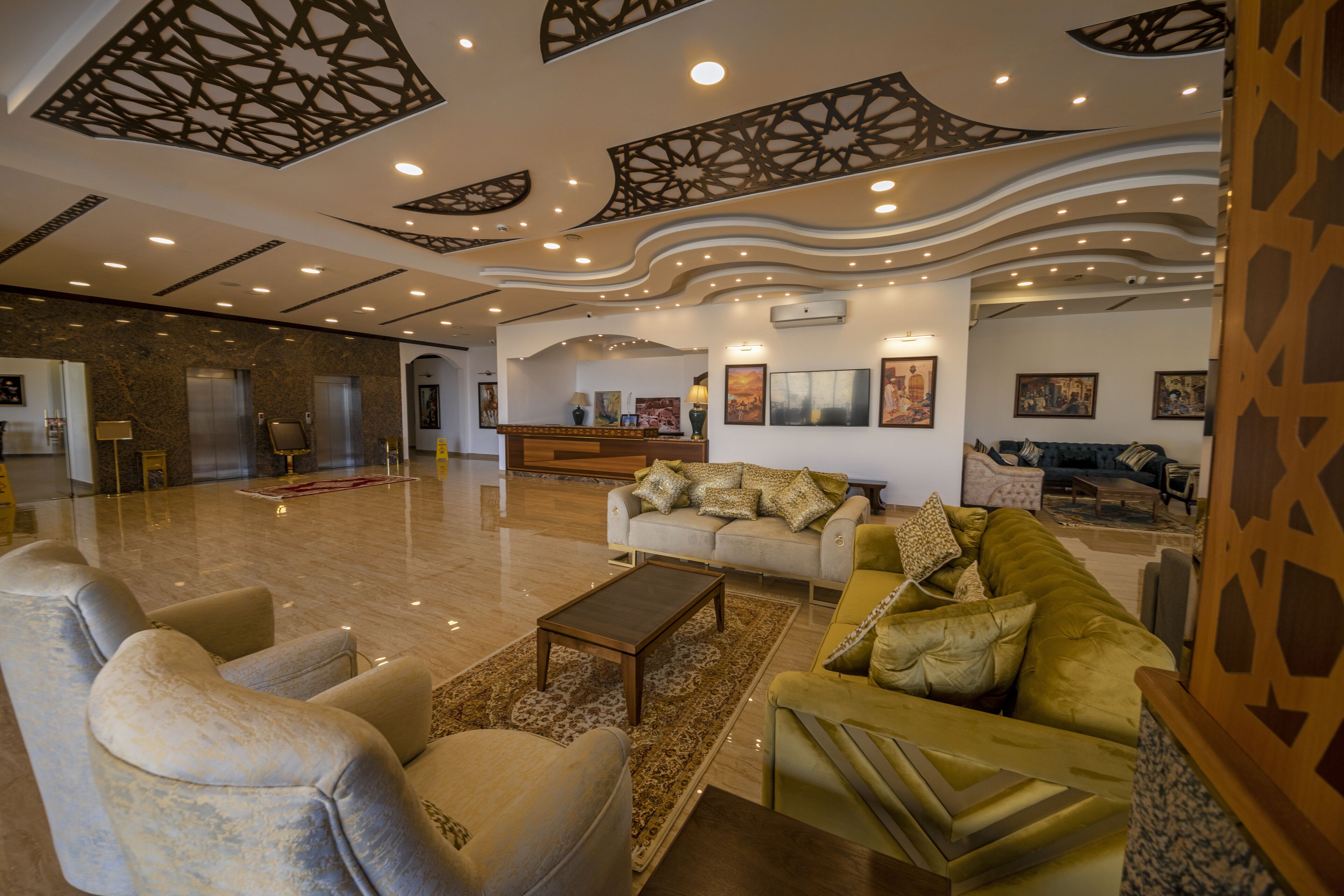 Petra Canyon Hotel