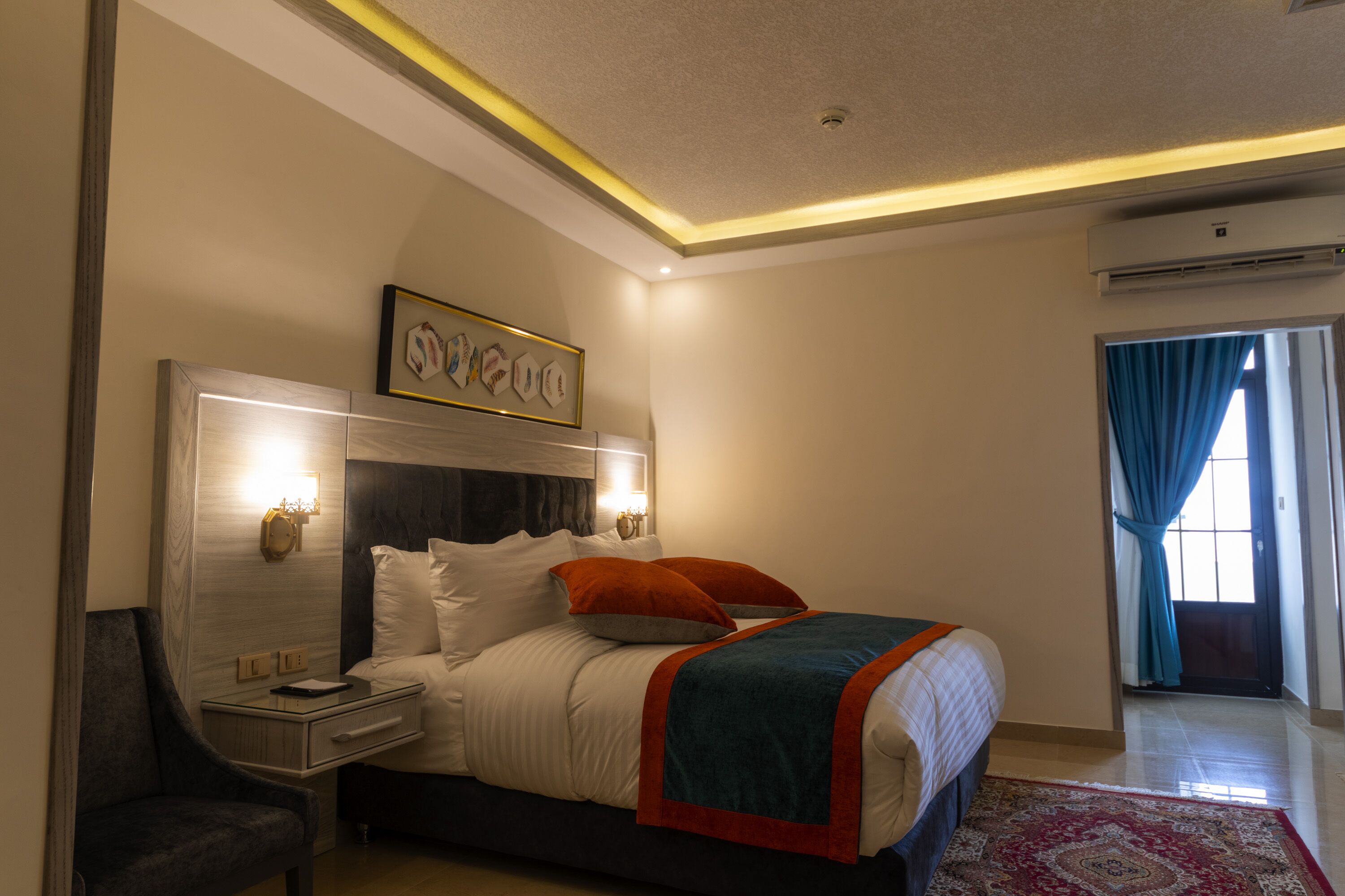 Petra Canyon Hotel