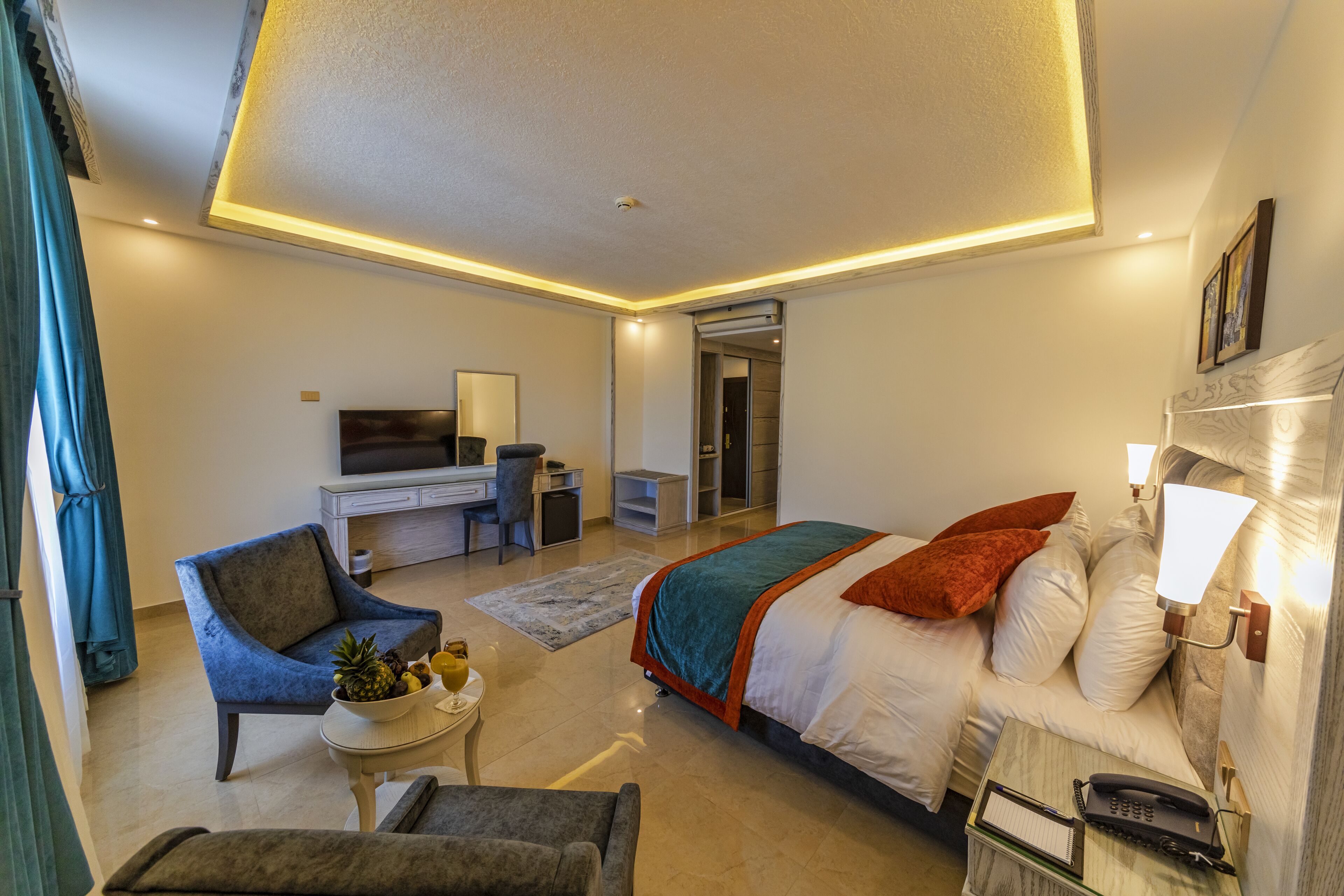 Petra Canyon Hotel