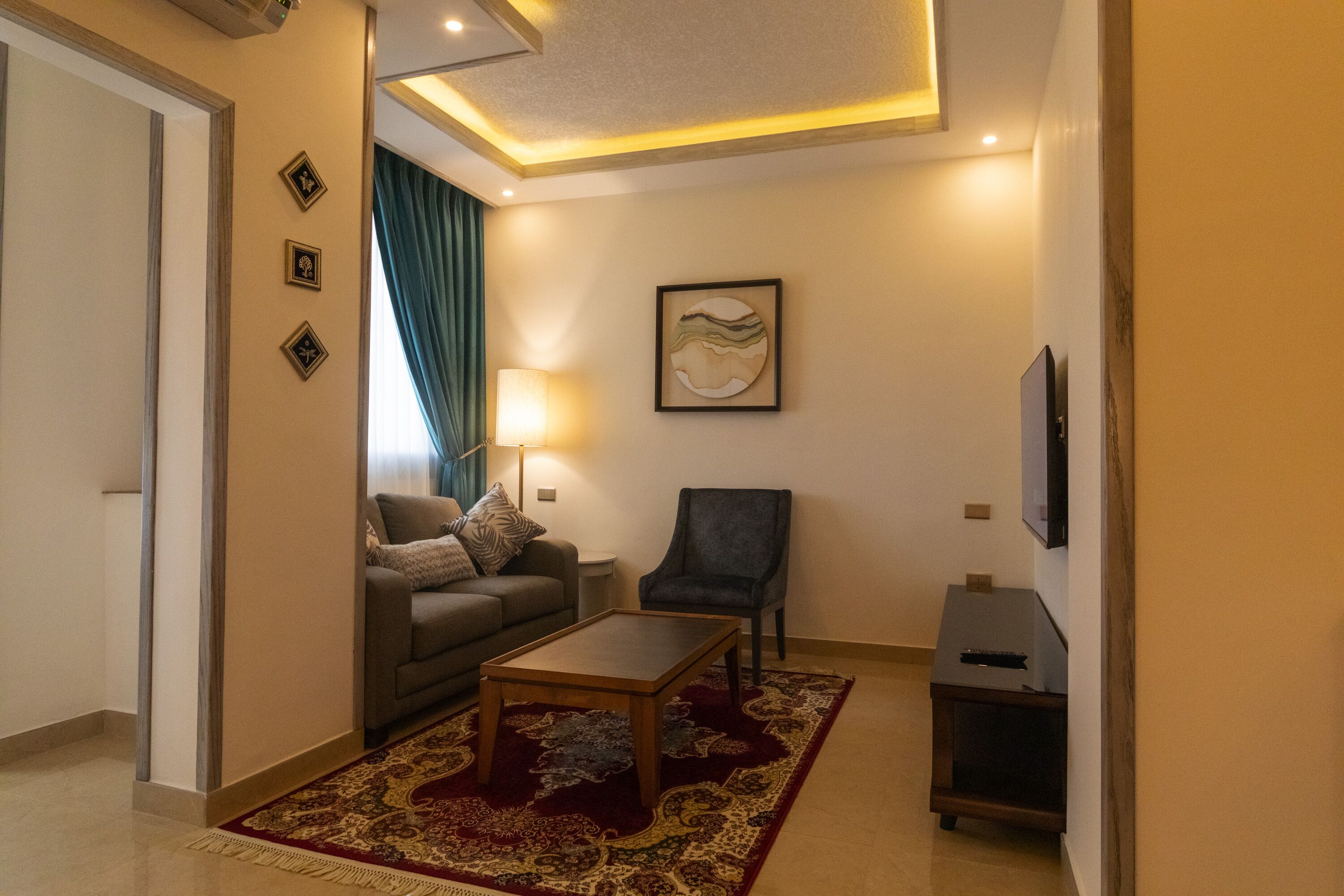 Petra Canyon Hotel