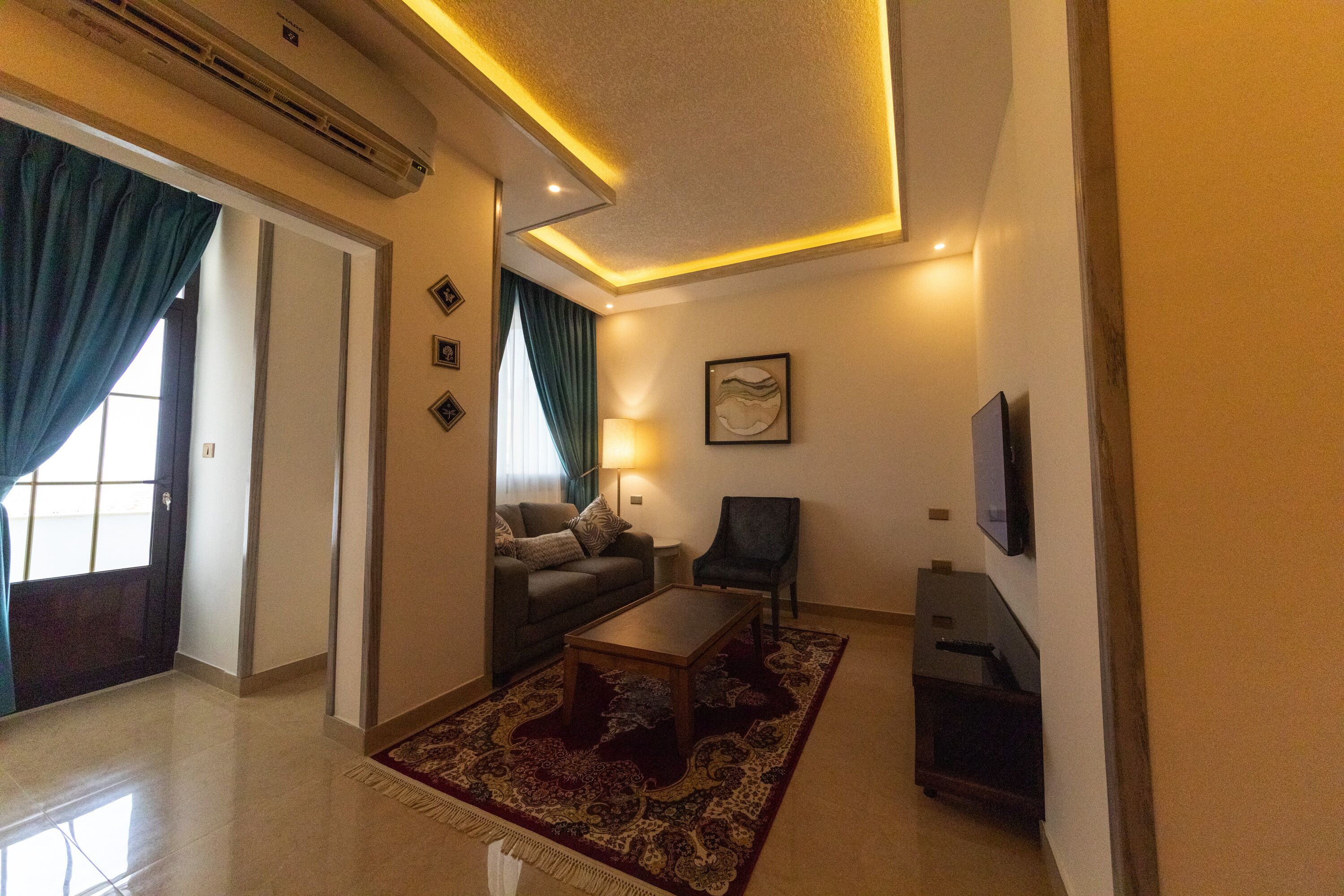Petra Canyon Hotel