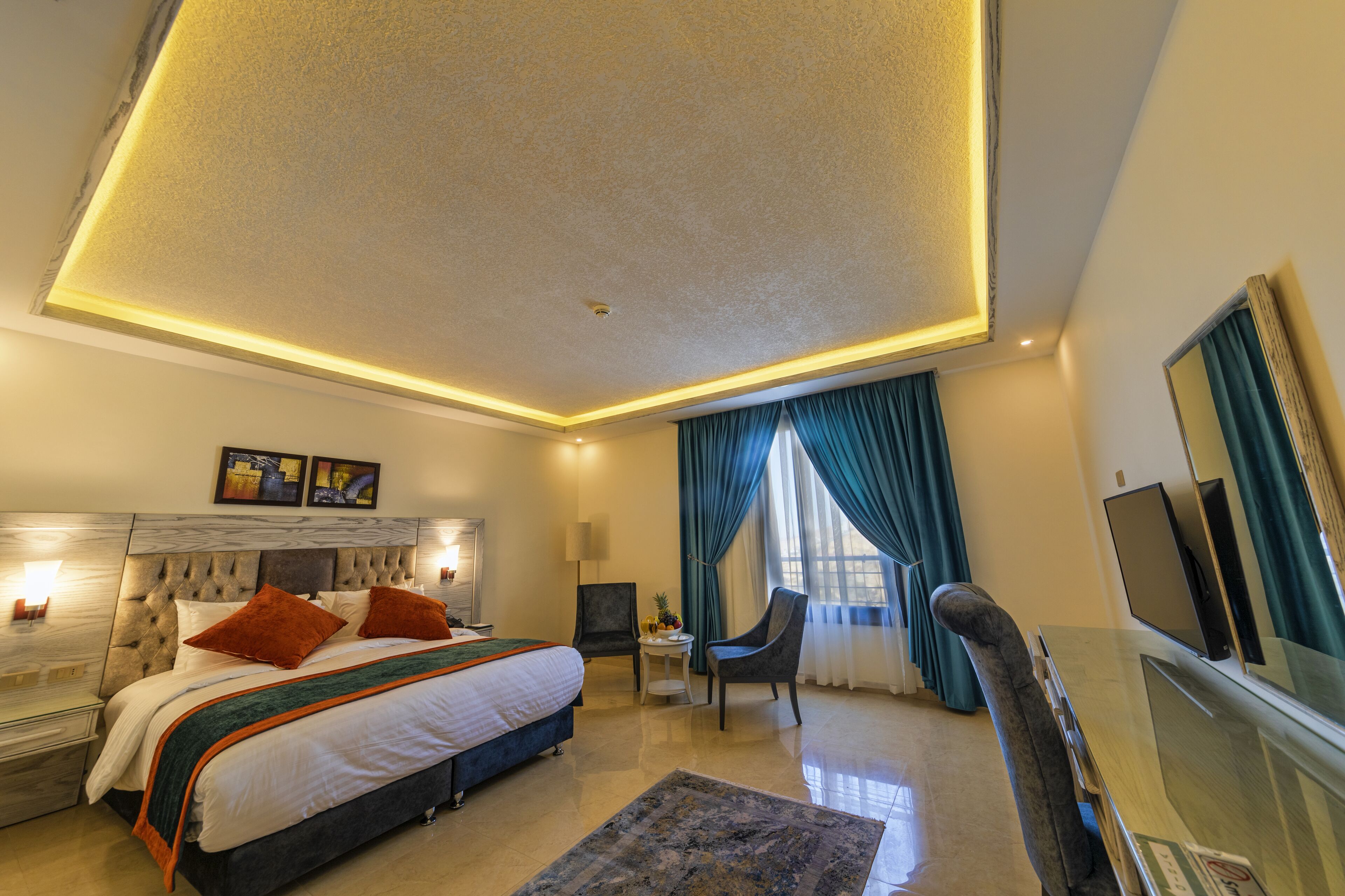 Petra Canyon Hotel