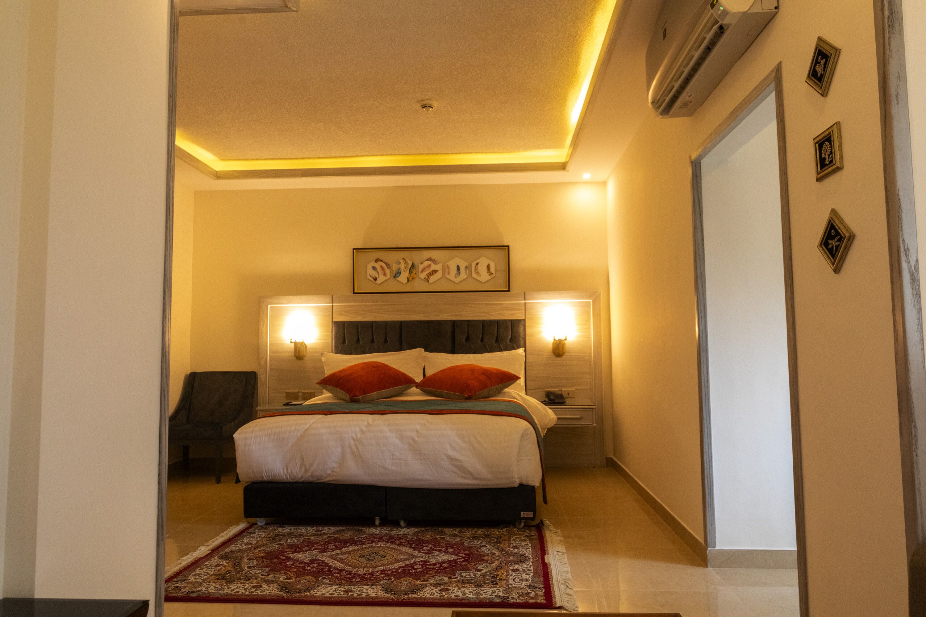 Petra Canyon Hotel