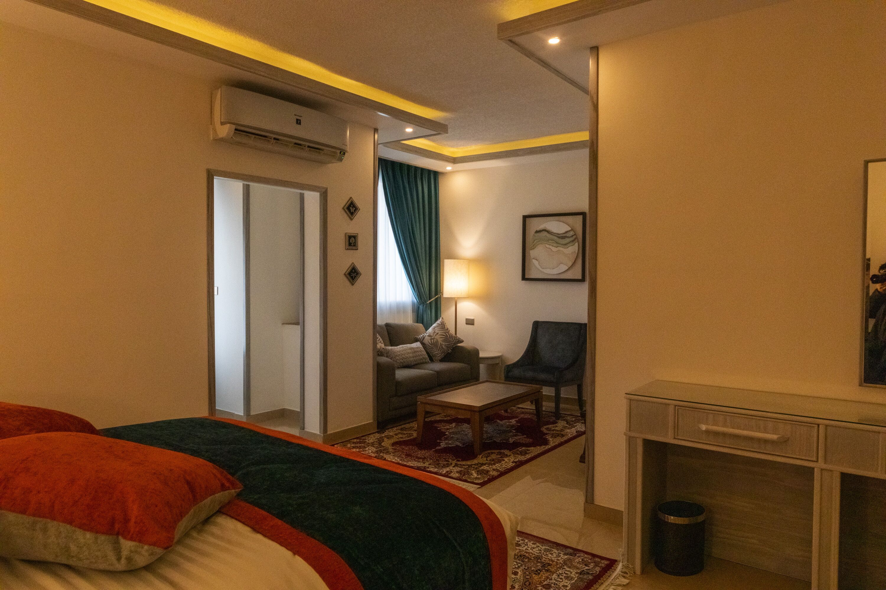 Petra Canyon Hotel