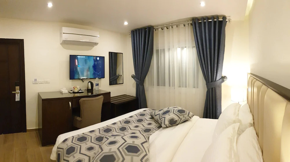 Petra Heart Hotel