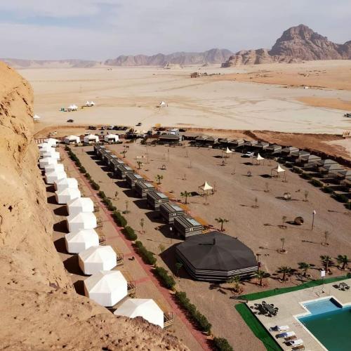 Rum Oasis Luxury Camp