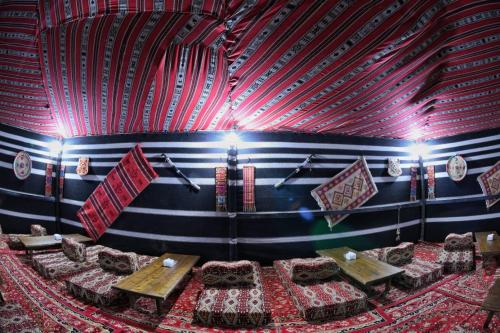 Rum Oasis Luxury Camp