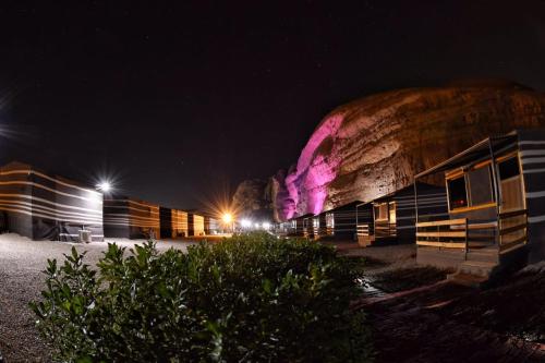 Rum Oasis Luxury Camp