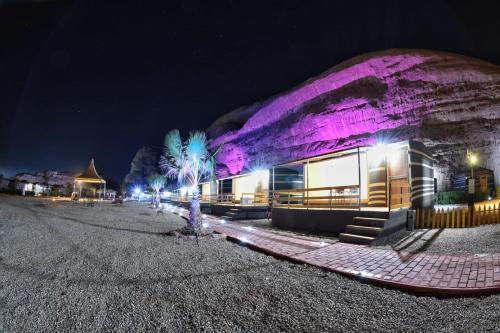 Rum Oasis Luxury Camp