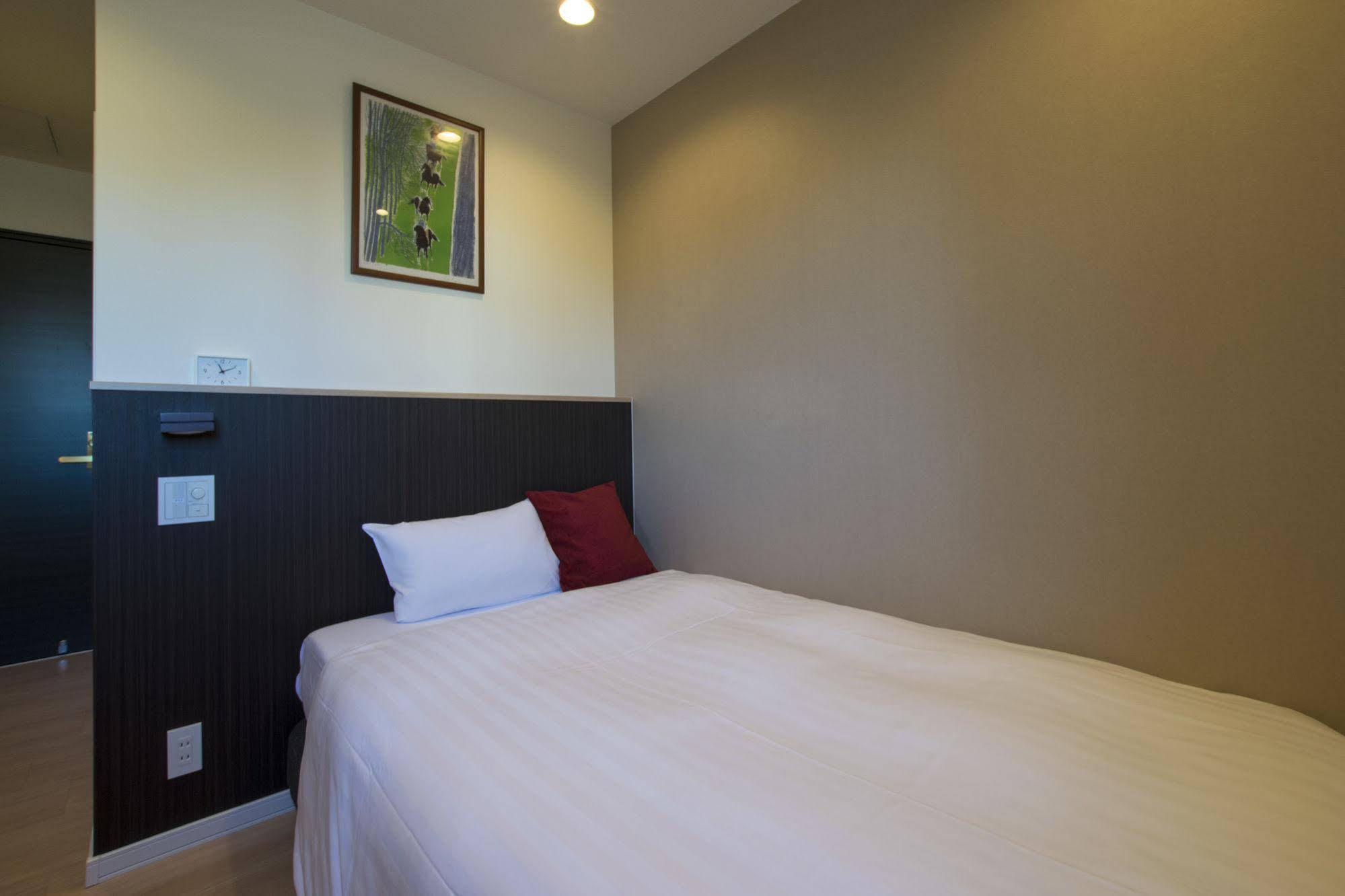 North Gate Inn Abira