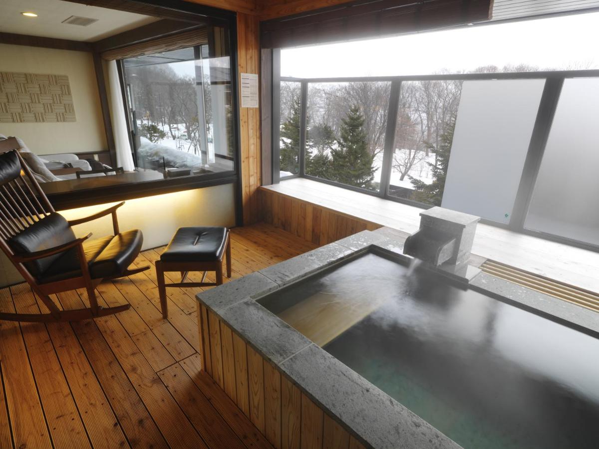 Lake Shikotsu Tsuruga Resort Spa Mizu no Uta