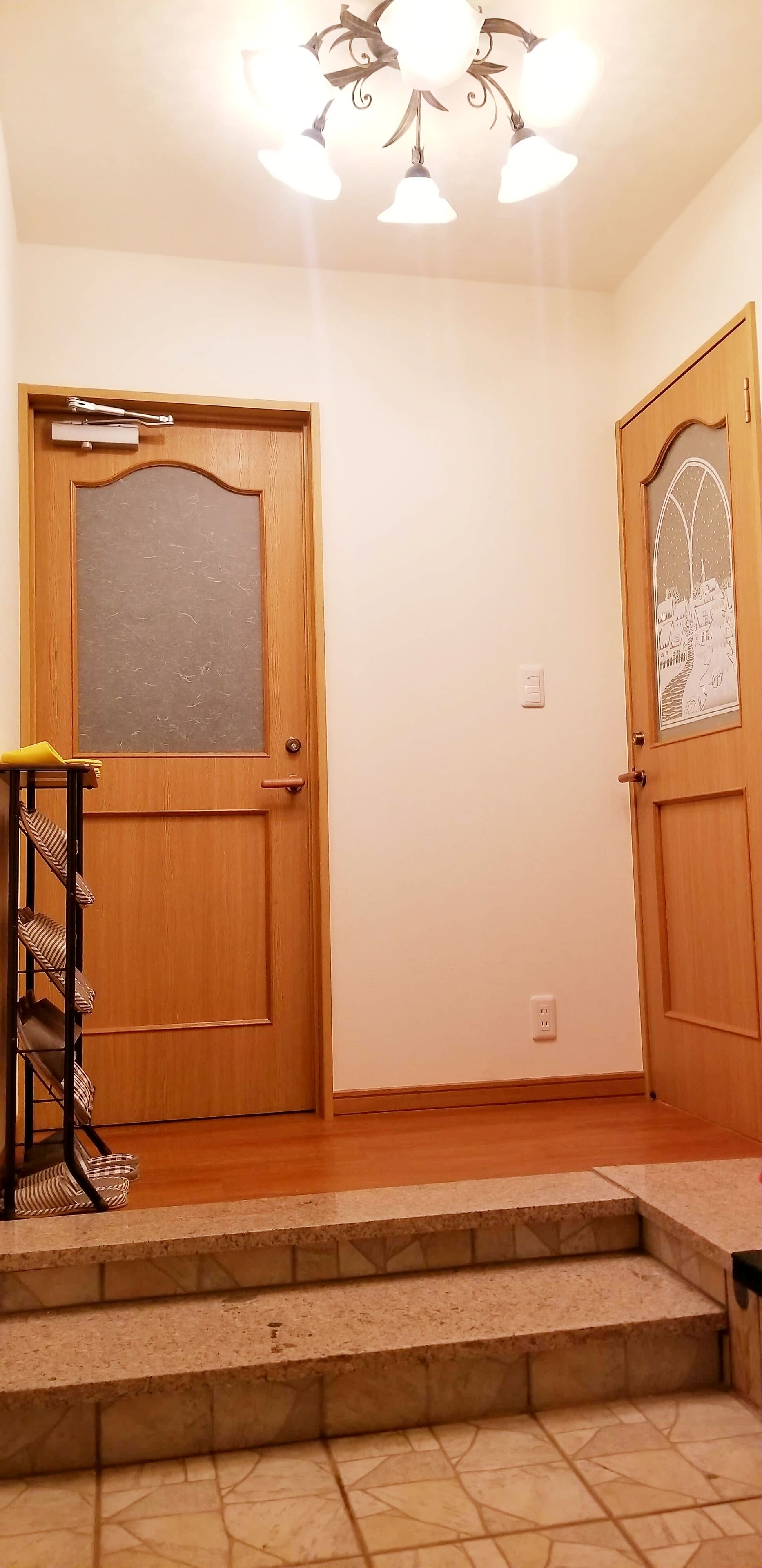 Donguri House