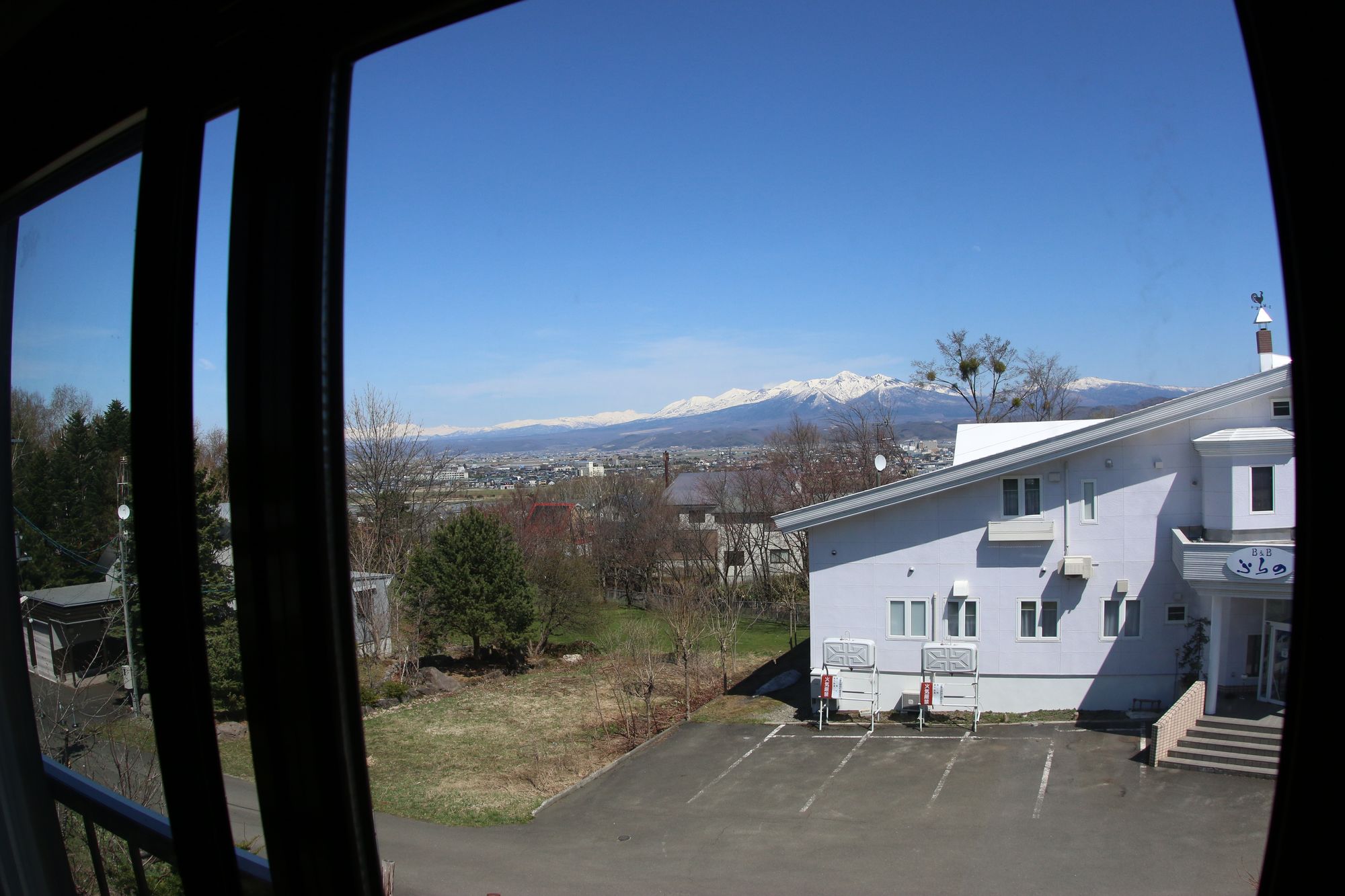 Kashiwa House Furano