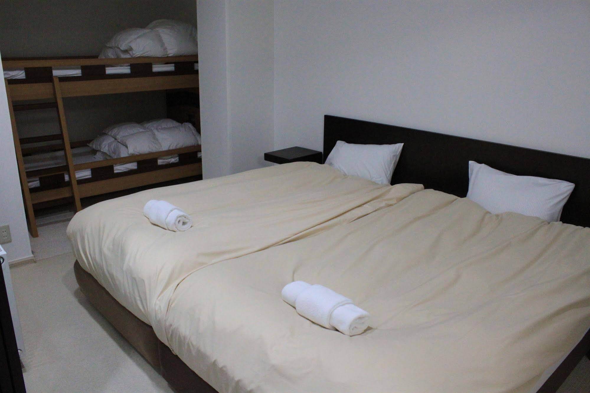 Tsuru Apartments