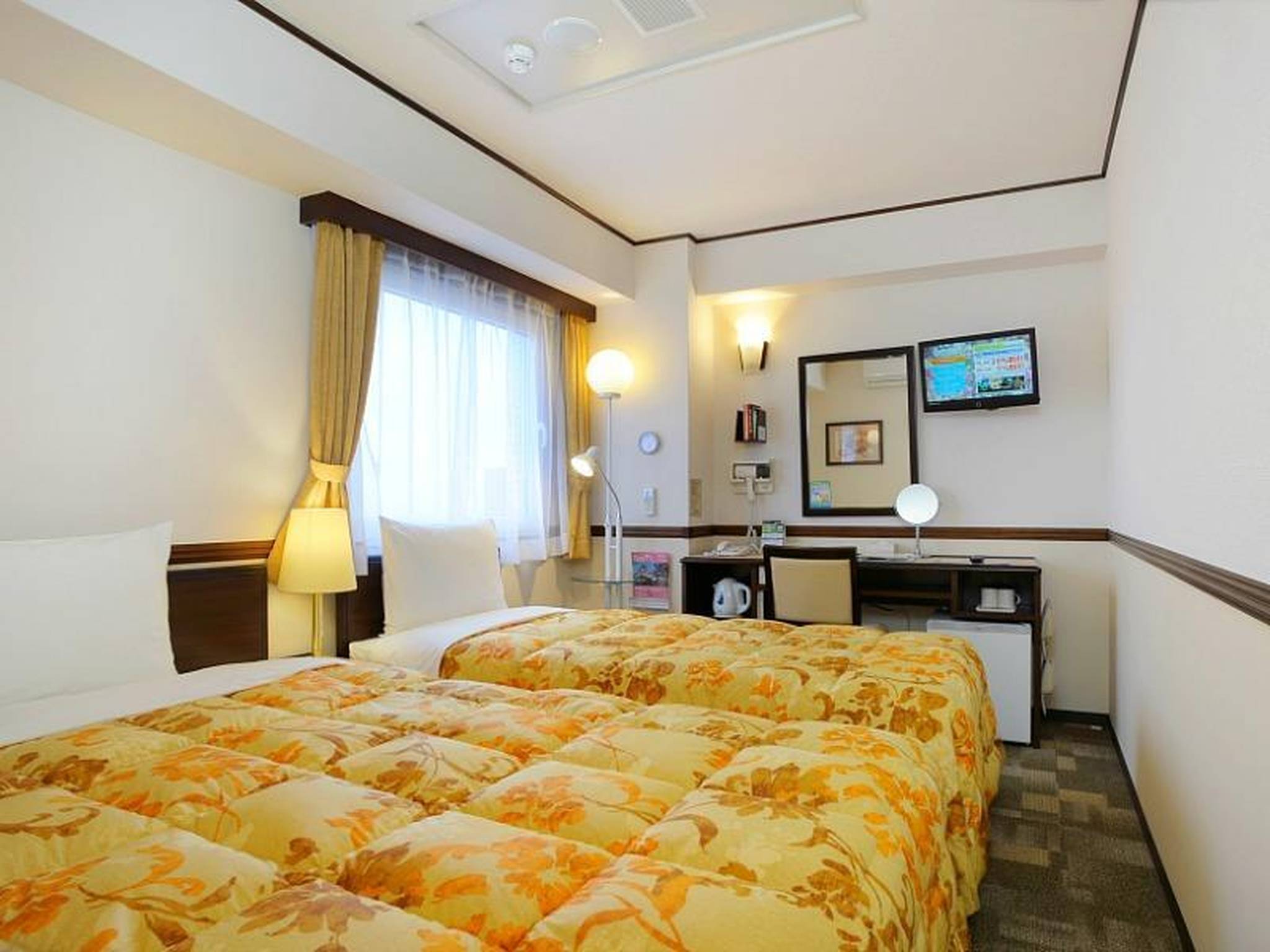 Toyoko Inn Hakodate Ekimae Asaichi