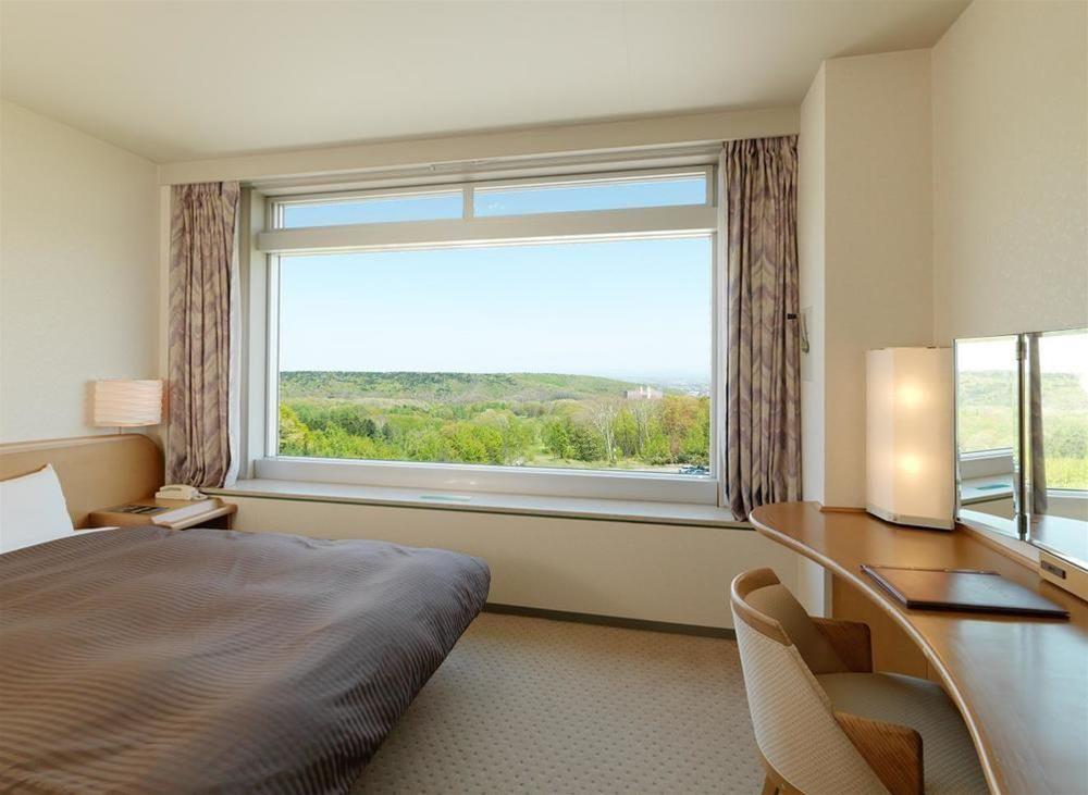 Kitahiroshima Classe Hotel