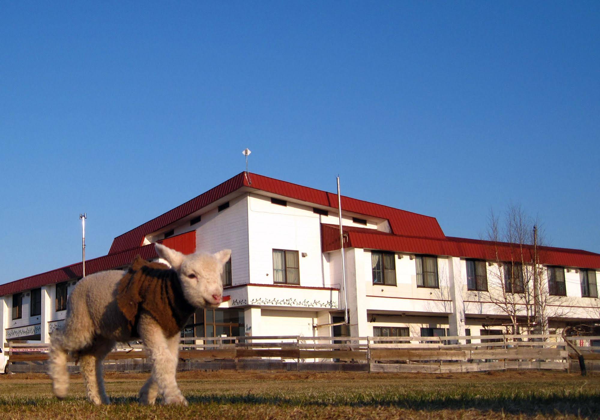 Koshimizu Hana Kotori Youth Hostel
