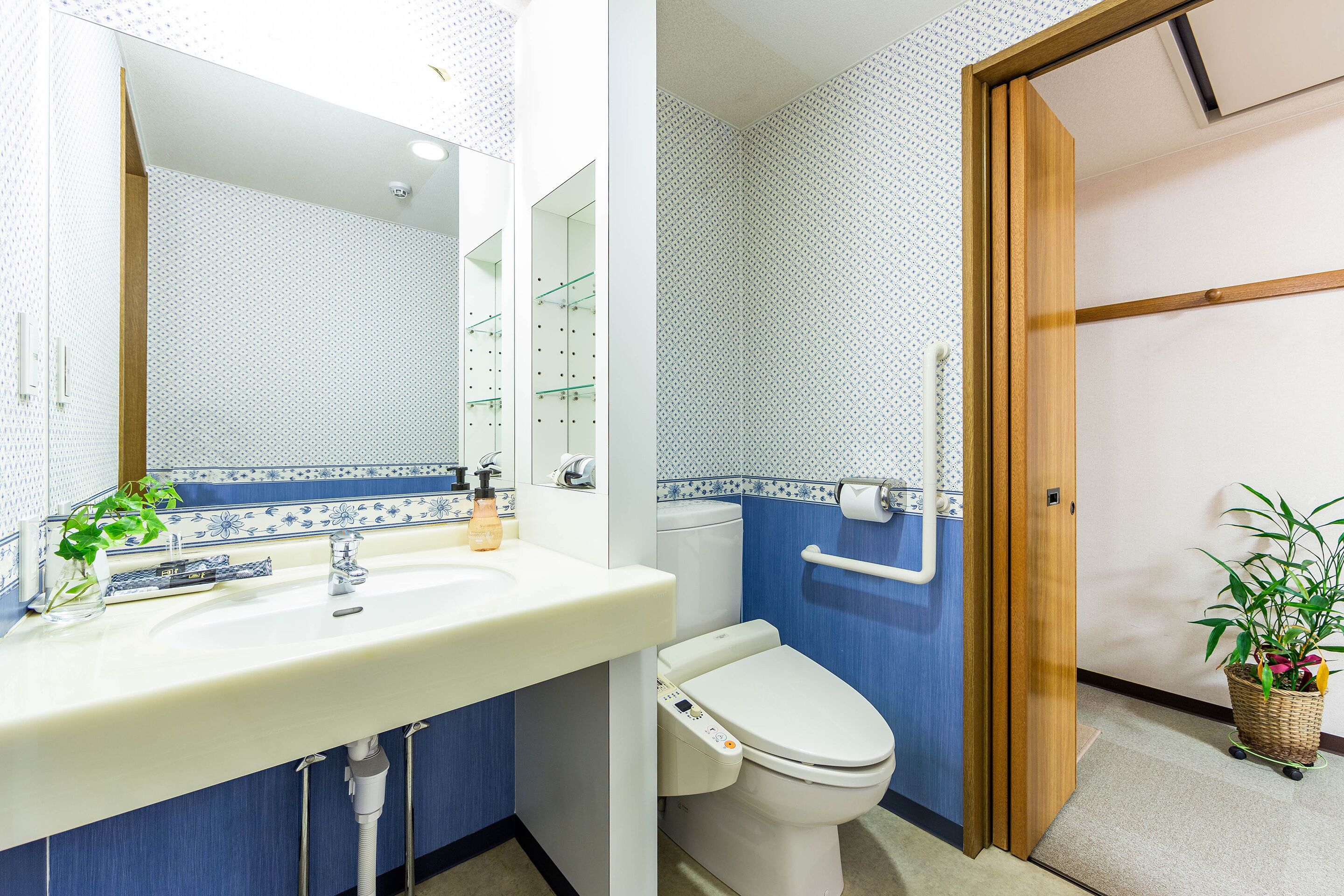 B&B Hotel Bird Inn by OYO Rooms
