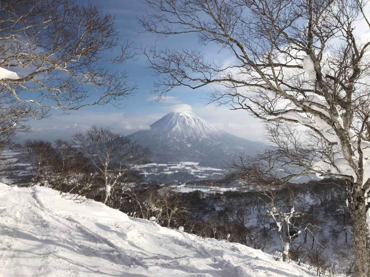 Higashiyama Niseko Village