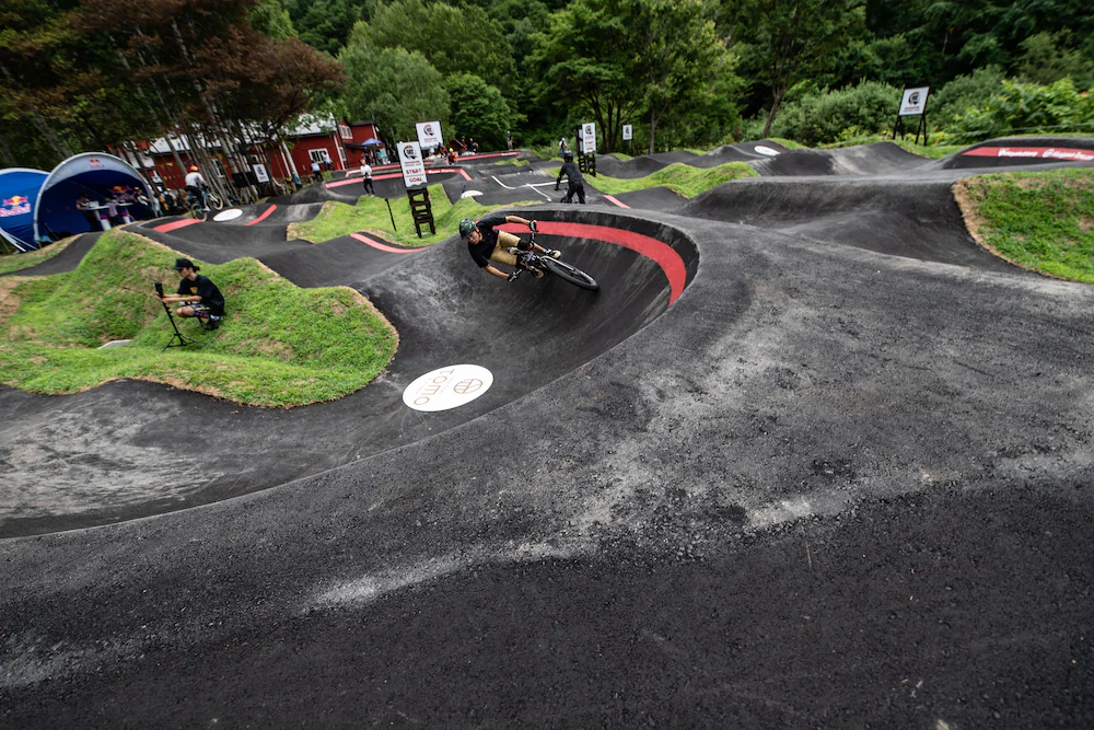 Jyubako Akaigawa Tomo Playpark